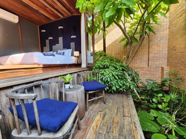Junior Studio Suite, Garden View