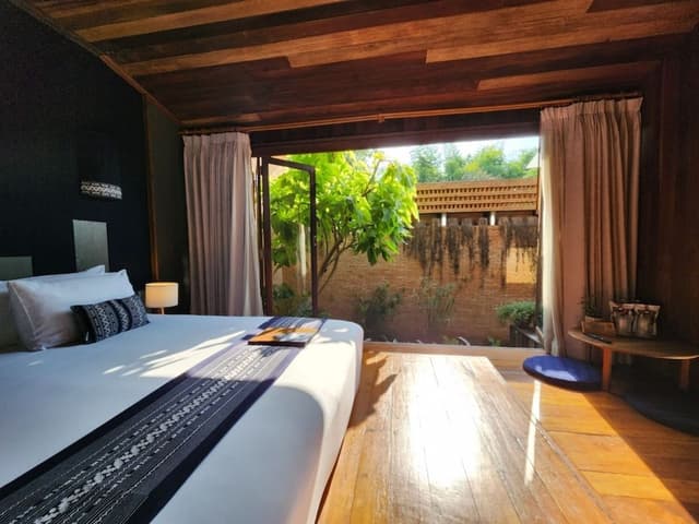Junior Studio Suite, Garden View