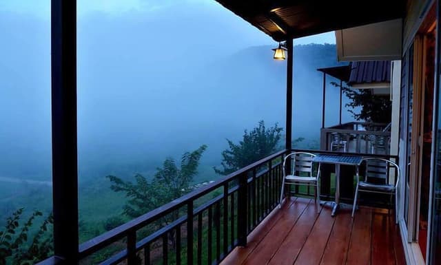 Honeymoon Villa, Mountain View