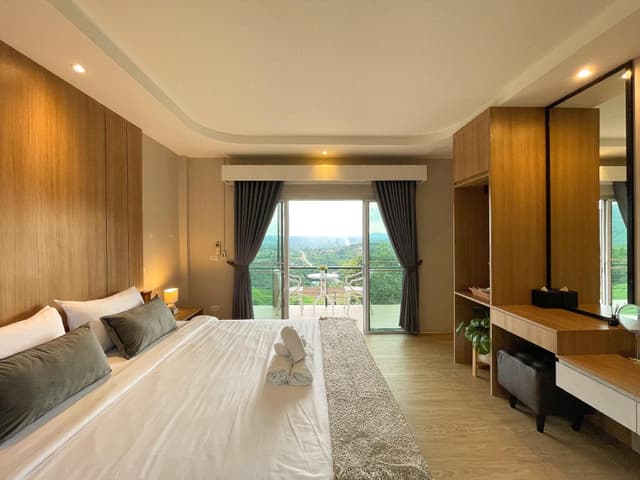 Deluxe Villa with Balcony