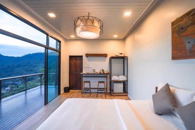 Standard Mountain View One Bedroom Cabin