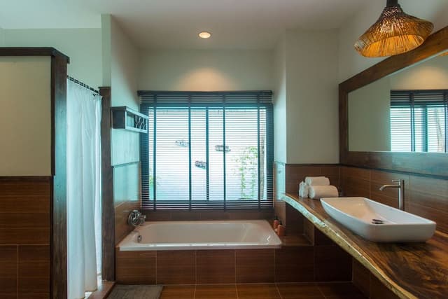 Sri Villa (Bathtub) - (zone2)