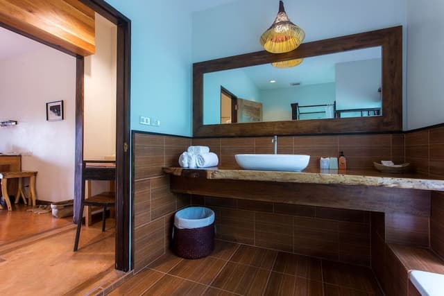 Sri Villa (Bathtub) - (zone2)