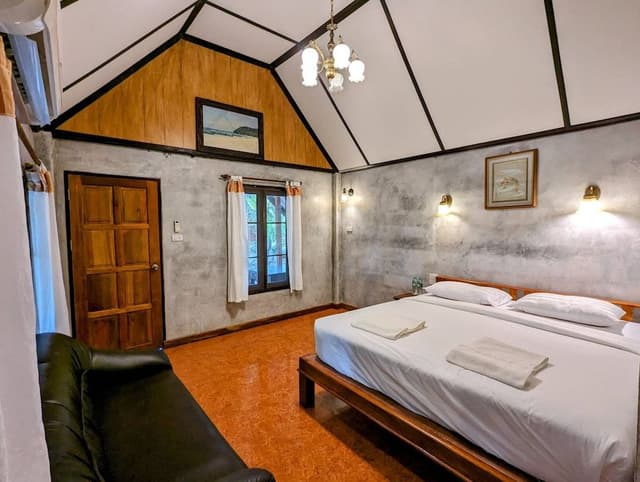 Superior Bungalow