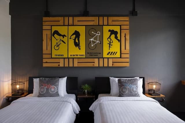 Standard Twin Room