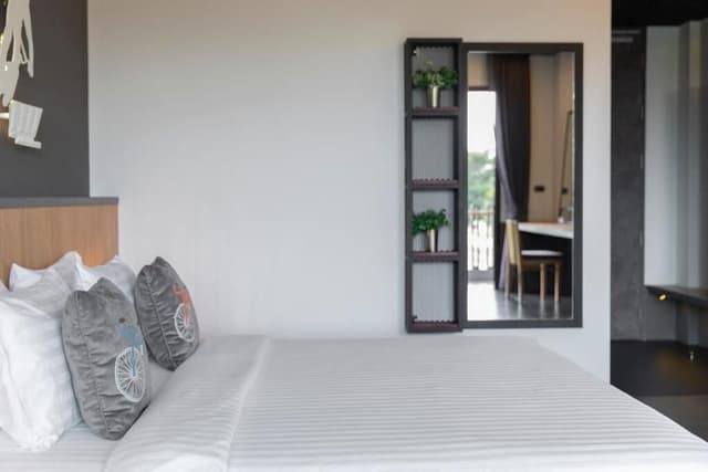 Deluxe Double Room, Pool View