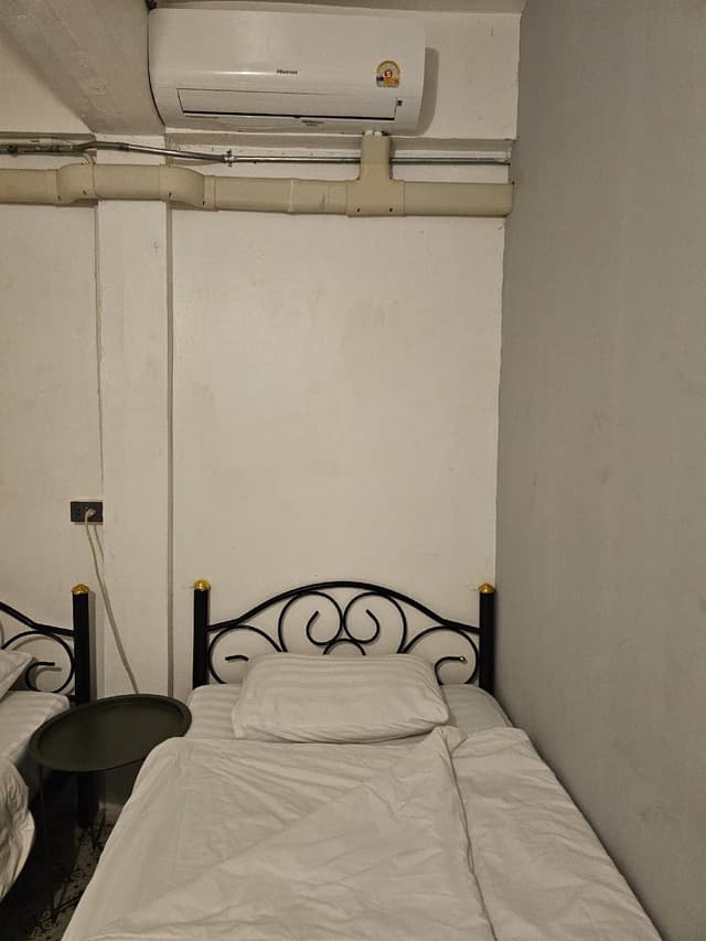 King Bed Room
