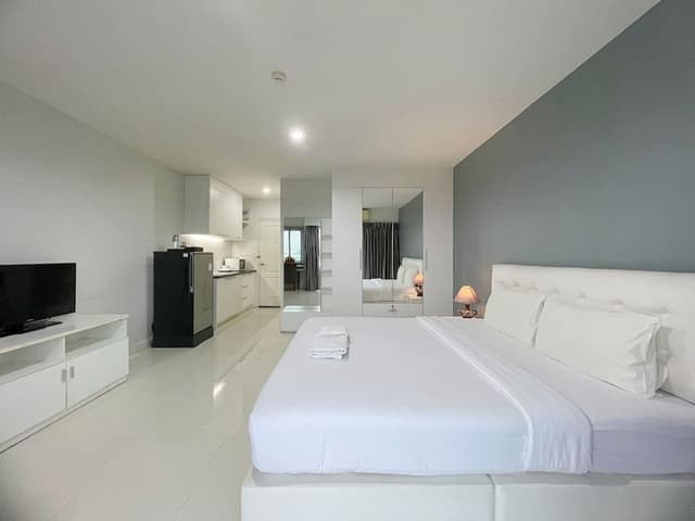 Superior Room, Balcony, City View