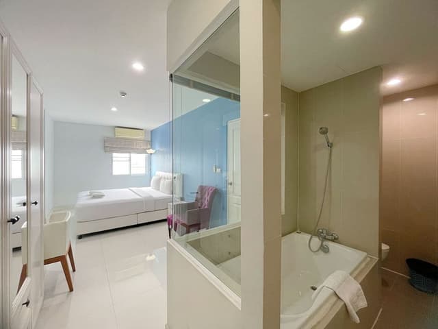 Family Room, 2 Bedrooms, Partial Sea View