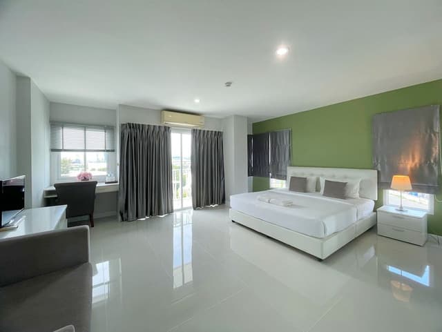 Family Room, 2 Bedrooms, Partial Sea View