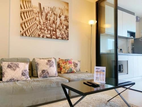 Deluxe Double Room with Side Sea View