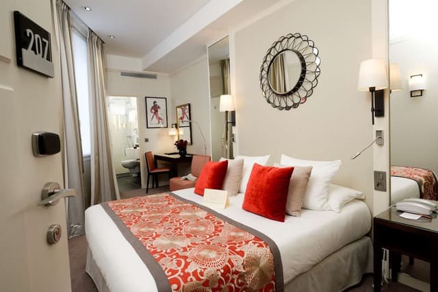 Superior Room, 1 Queen Bed (Larger Room)