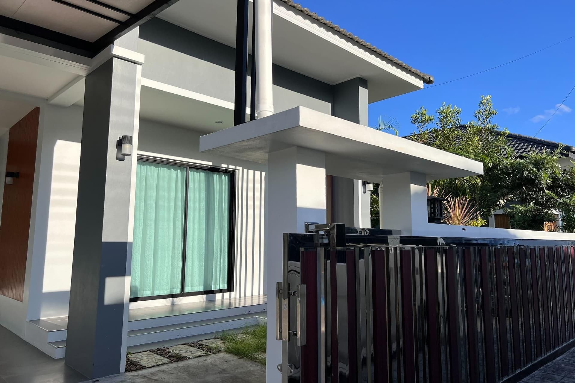 Poome House Poome House