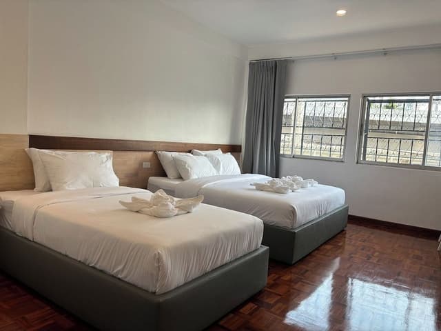 Triple Room