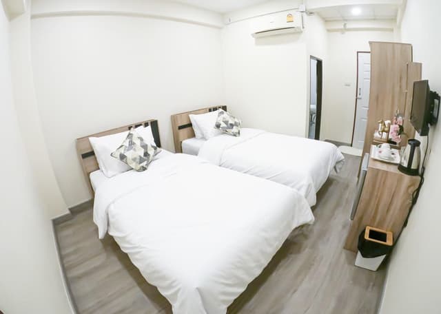 Twin Bed Non-Smoking