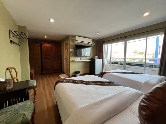 Standard Twin Room
