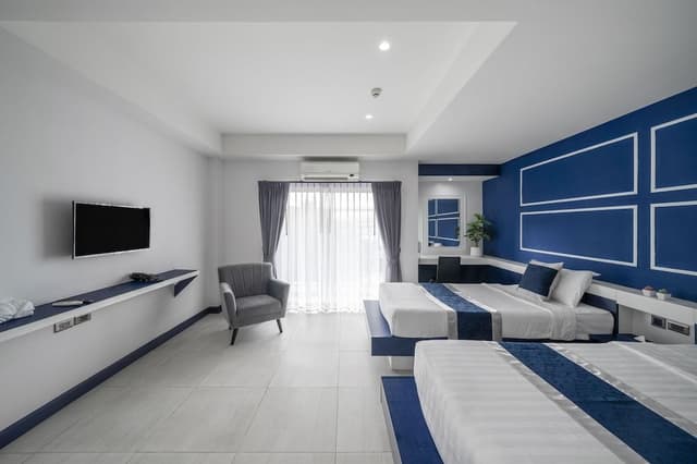 Deluxe Twin Room