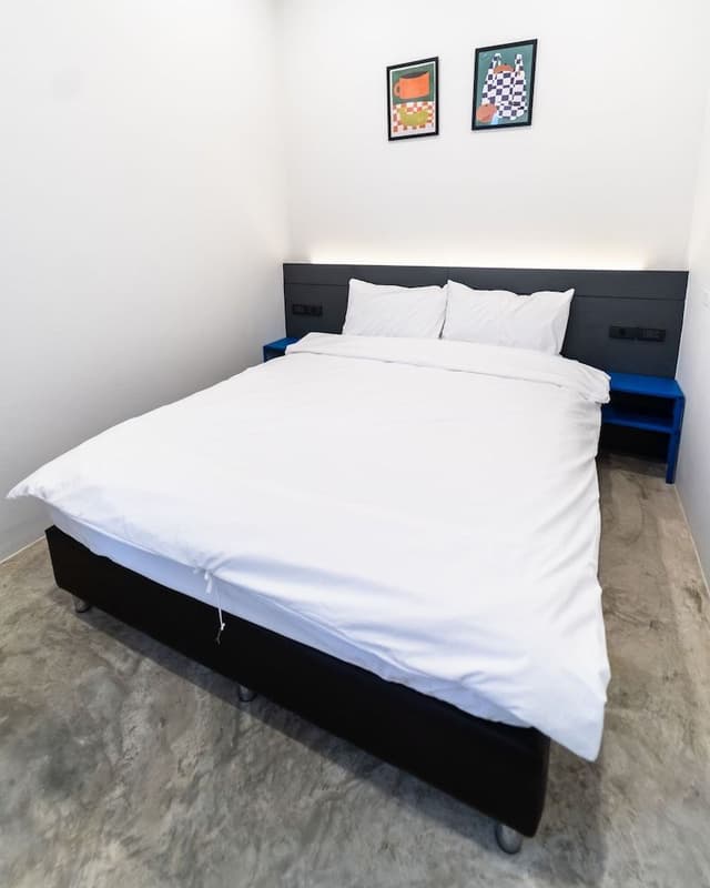 Double Room with Shared Bathroom