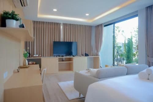 Deluxe Villa with King Bed