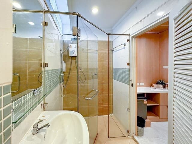 Economy Double Room, No Window, Non Smoking