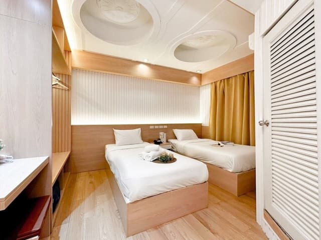 Deluxe Twin Room, Non Smoking, City View