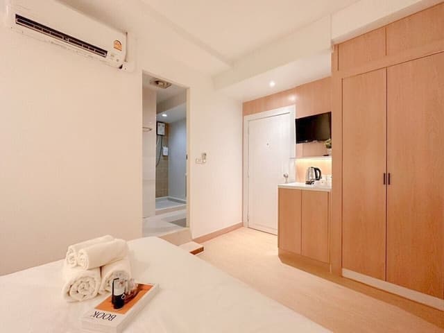Superior Double Room, No Window, Non-Smoking