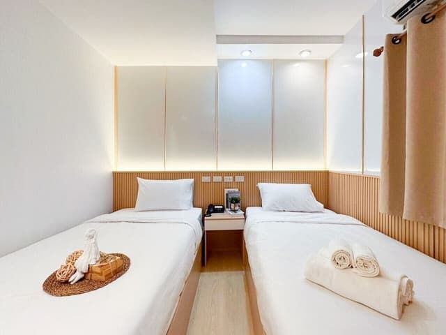 Superior Twin Room, Non Smoking, City View