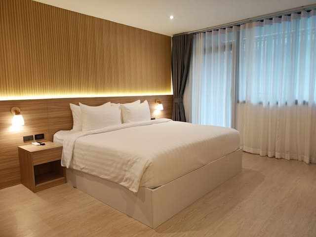 Deluxe Double Room, Non Smoking, City View