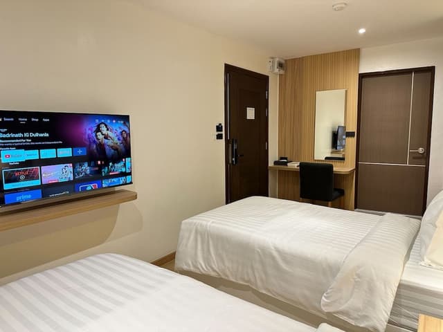 Standard Twin Room, No Window, Non Smoking