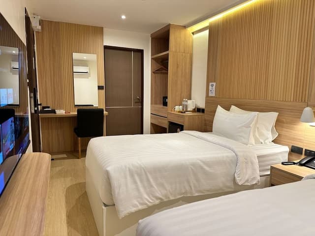 Standard Twin Room, No Window, Non Smoking