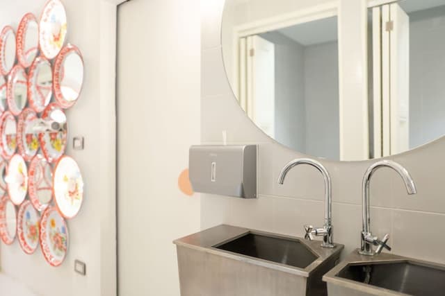 Shared Dormitory, Mixed Dorm, Shared Bathroom