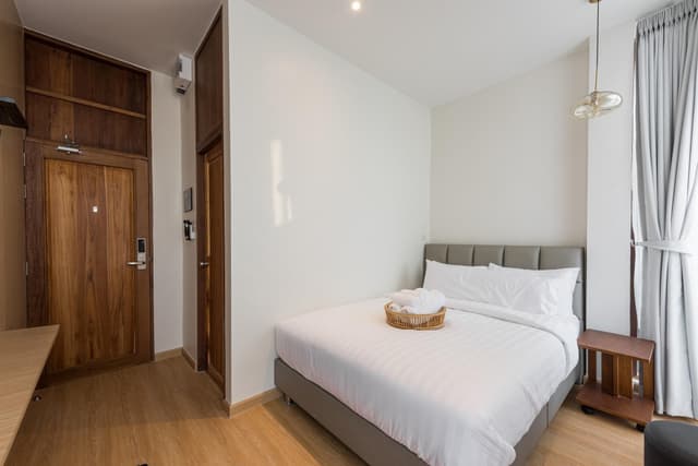 Corner Room
