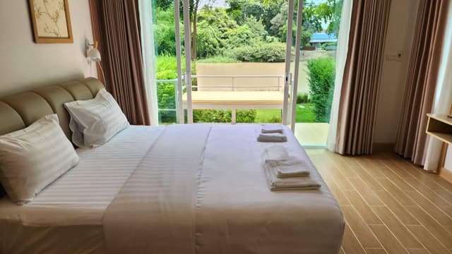 River View King Room