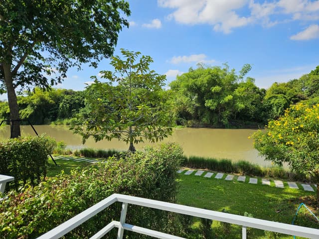 River View Twin Room