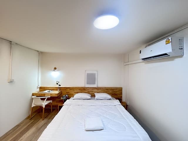 Deluxe Studio (No Window)