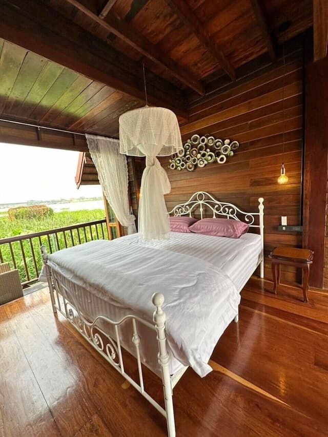Deluxe Balcony River View
