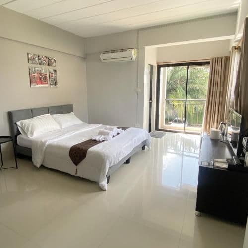 One-Bedroom Apartment