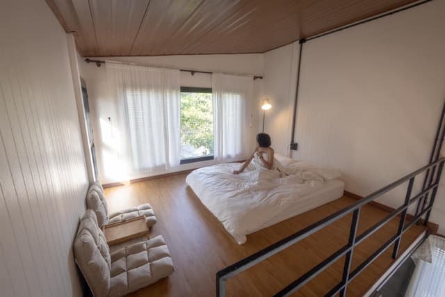 Deluxe Room with Bathtub