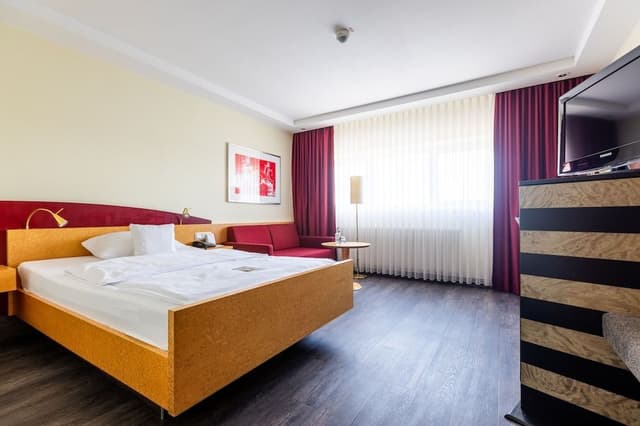 Deluxe Single Room