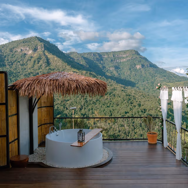 Romantic Penthouse Suite