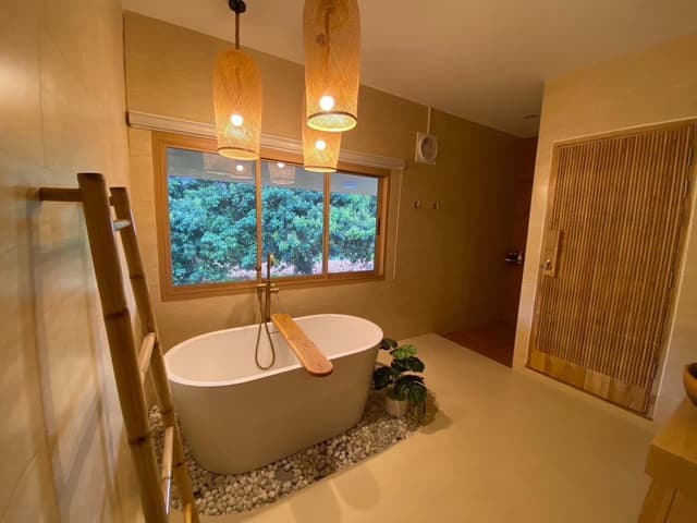 Garden Corner Suite