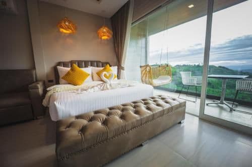 Deluxe Suite with Spa Bath