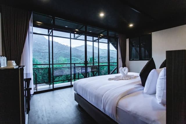 Grand Deluxe Room