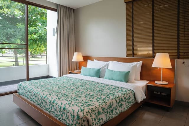 Premier Quadruple Room, Balcony, Park View