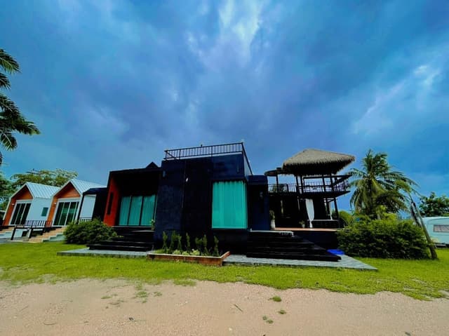 Deluxe Villa