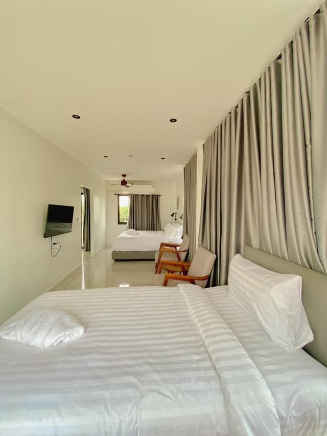 Deluxe Double Double Room