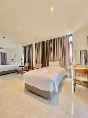 Deluxe Double Double Room
