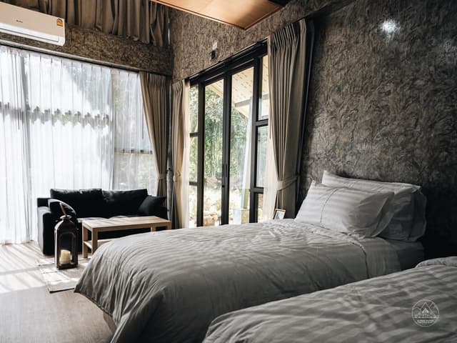 Villa with 2 Single Beds