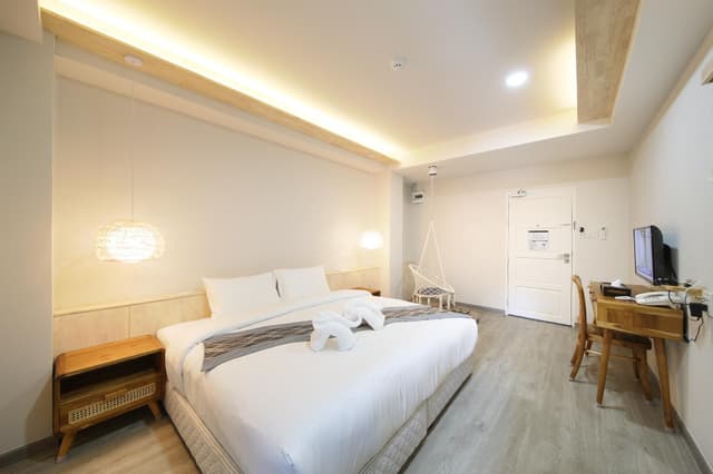 Standard Double Room - Non-Smoking