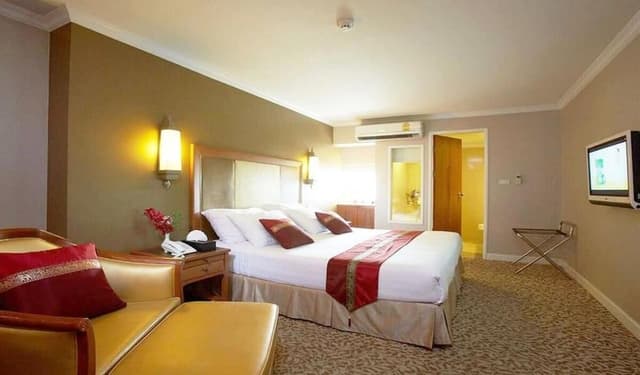 Executive Superior Deluxe Double or Twin Room